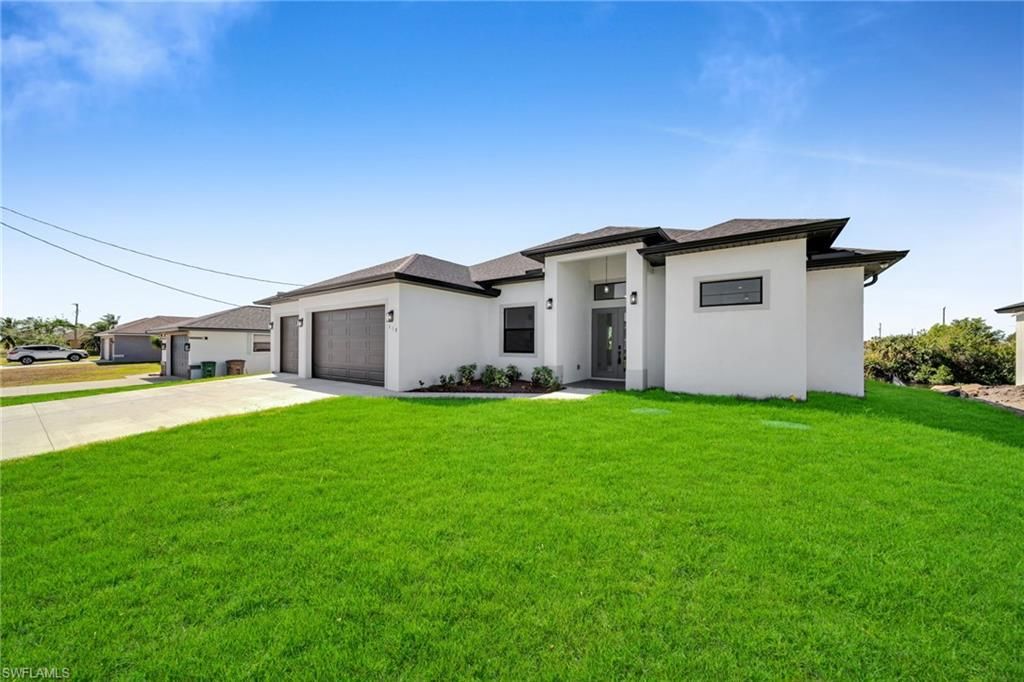 318 NW 9th ST, CAPE CORAL, FL 33993 — photo 4