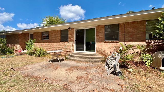 1723 Montrose Drive, Tyler, TX 75701