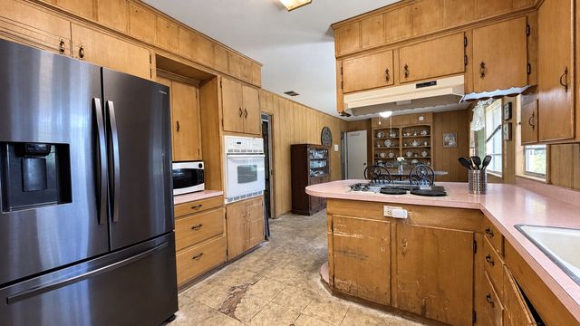 1723 Montrose Drive, Tyler, TX 75701