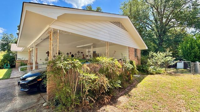 1723 Montrose Drive, Tyler, TX 75701