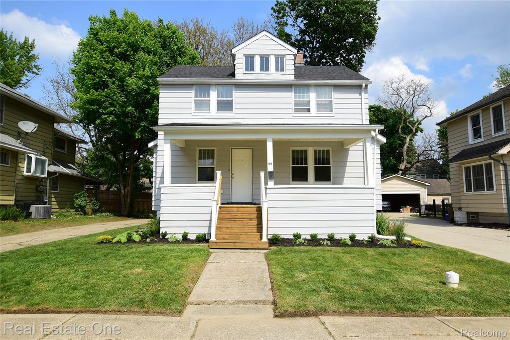 99 Chippewa Road, Pontiac, MI 48341
