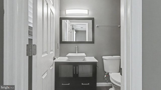 902 VAUXHALL, Hyattsville, MD 20785