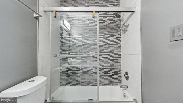 902 VAUXHALL, Hyattsville, MD 20785