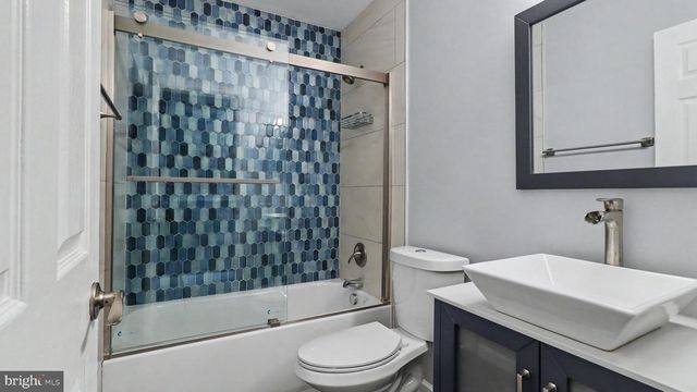 902 VAUXHALL, Hyattsville, MD 20785
