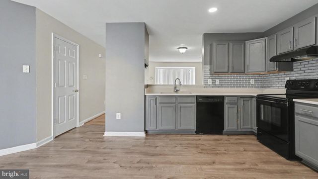 902 VAUXHALL, Hyattsville, MD 20785
