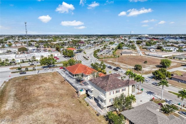 1212 Country Club BLVD, Cape Coral, FL 33990