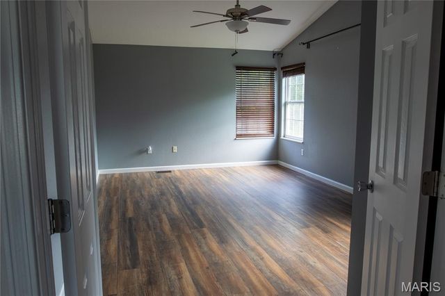 2763 Cascade Lake Drive, Shiloh, IL 62221