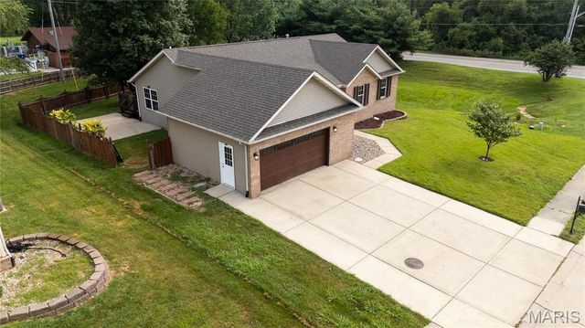 2763 Cascade Lake Drive, Shiloh, IL 62221