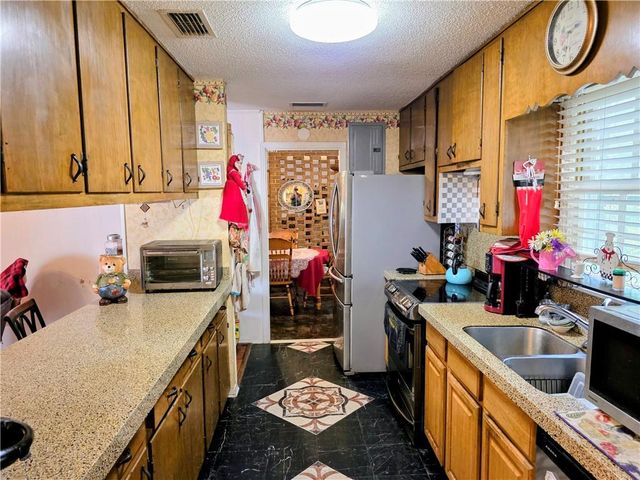 1058 Gallen Court, Mobile, AL 36608