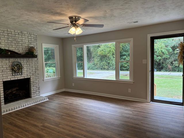 822 Floyd Road Extension, Spartanburg, SC 29333