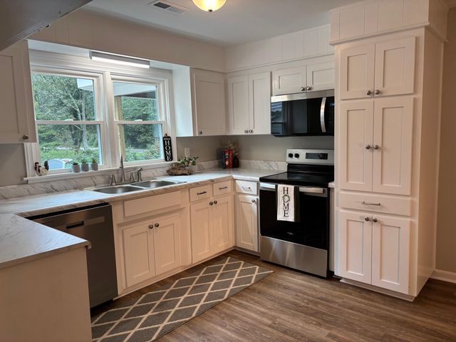 822 Floyd Road Extension, Spartanburg, SC 29333