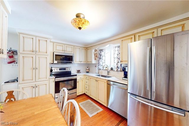 2711 Whitehaven Boulevard, Steubenville, OH 43952