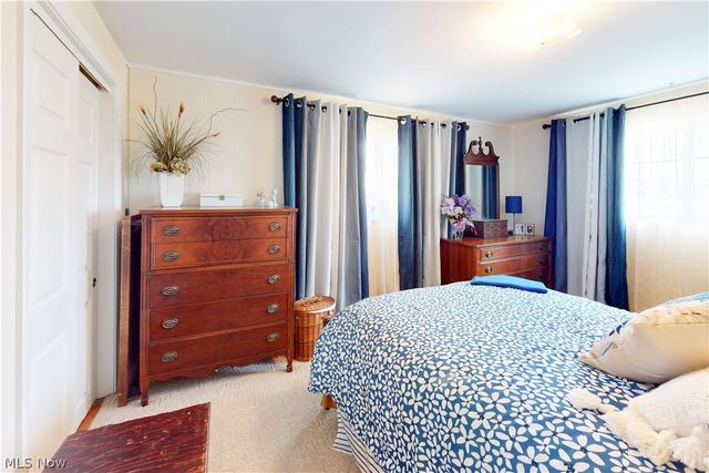 2711 Whitehaven Boulevard, Steubenville, OH 43952