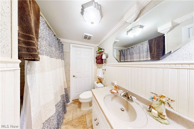 2711 Whitehaven Boulevard, Steubenville, OH 43952