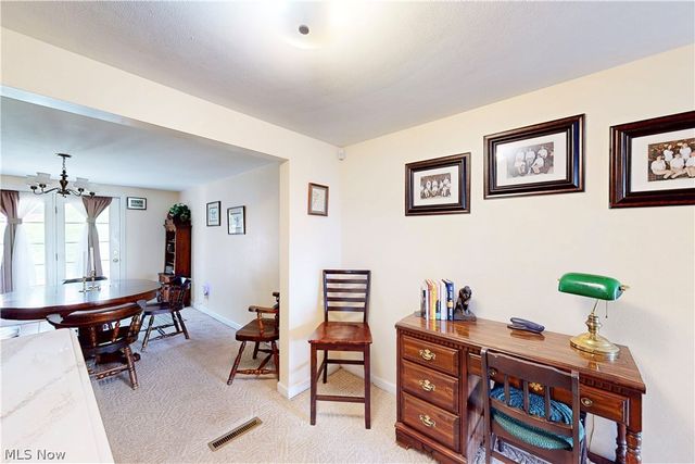 2711 Whitehaven Boulevard, Steubenville, OH 43952