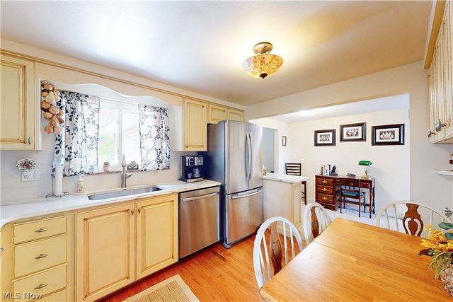 2711 Whitehaven Boulevard, Steubenville, OH 43952