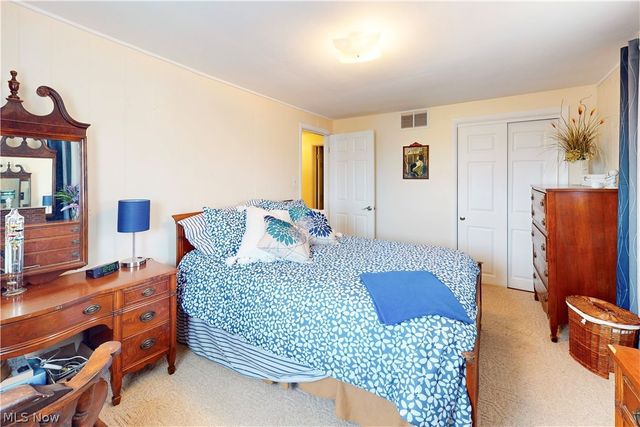 2711 Whitehaven Boulevard, Steubenville, OH 43952