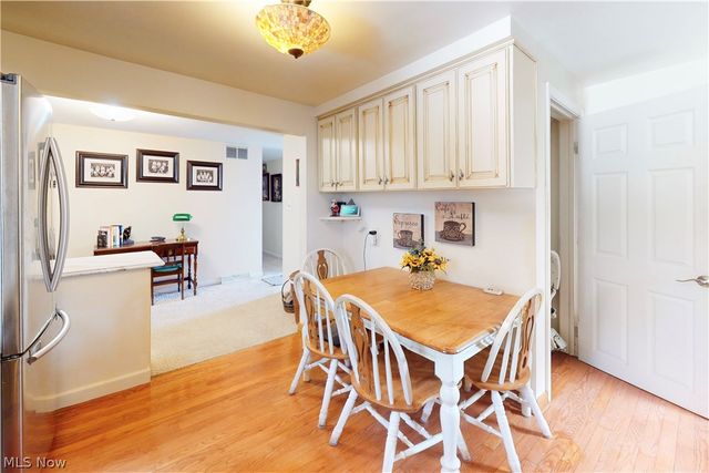 2711 Whitehaven Boulevard, Steubenville, OH 43952