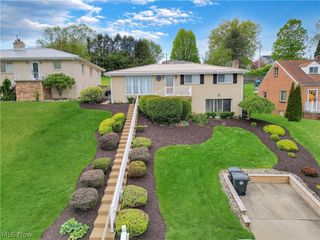 2711 Whitehaven Boulevard, Steubenville, OH 43952
