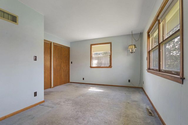 3400 Shorewood DRIVE, Racine, WI 53404