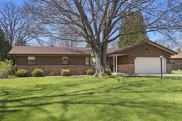 3400 Shorewood DRIVE, Racine, WI 53404