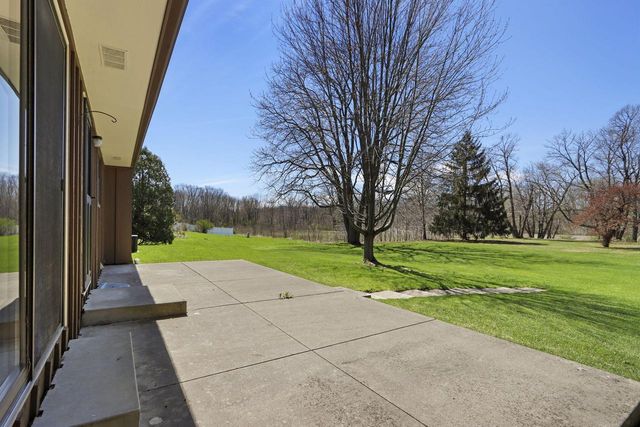 3400 Shorewood DRIVE, Racine, WI 53404