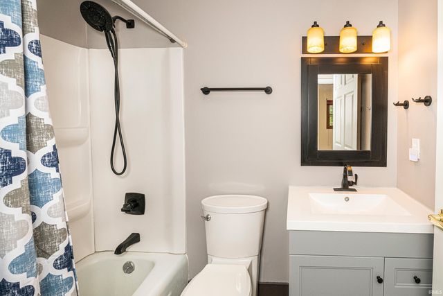 715 E Eddington Court, Bloomington, IN 47401