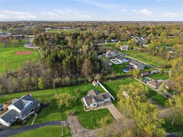 5 Mark, Evans, NY 14006