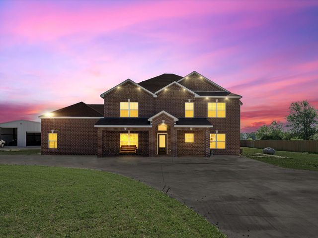 886 Zilss Road, La Grange, TX 78945