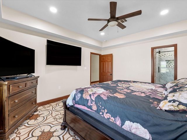 886 Zilss Road, La Grange, TX 78945