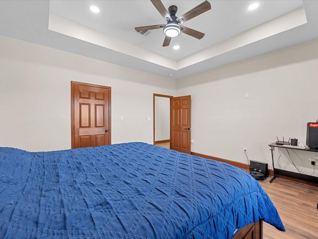 886 Zilss Road, La Grange, TX 78945