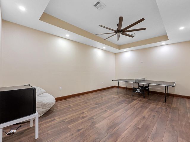 886 Zilss Road, La Grange, TX 78945