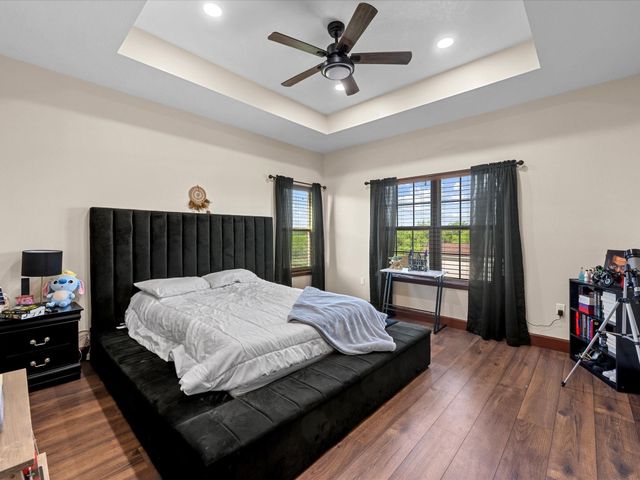 886 Zilss Road, La Grange, TX 78945