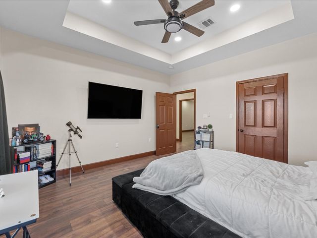 886 Zilss Road, La Grange, TX 78945