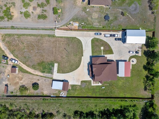 886 Zilss Road, La Grange, TX 78945