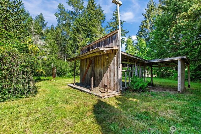 34411 48th Avenue E, Eatonville, WA 98328