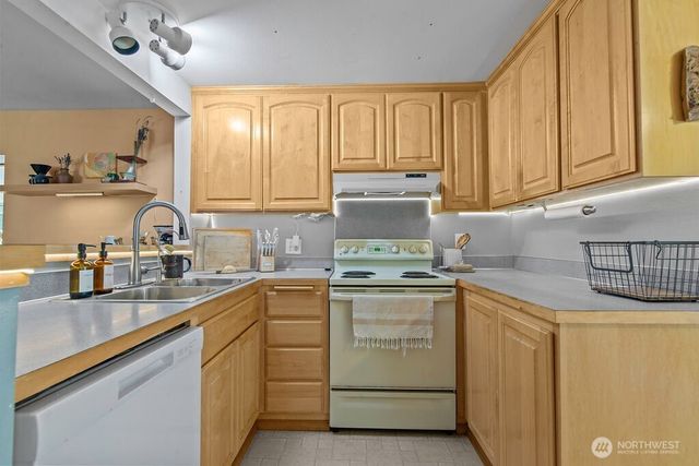 34411 48th Avenue E, Eatonville, WA 98328
