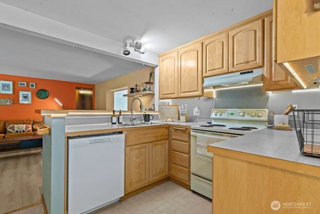 34411 48th Avenue E, Eatonville, WA 98328