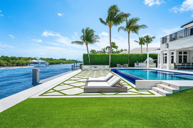 2530 Avenue Au Soleil, Gulf Stream, FL 33483