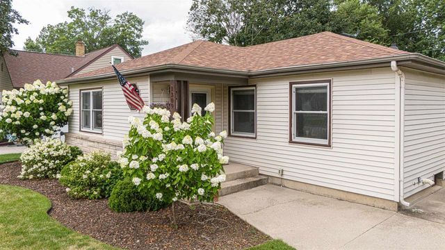 1309 Hawthorne Avenue, Janesville, WI 53545