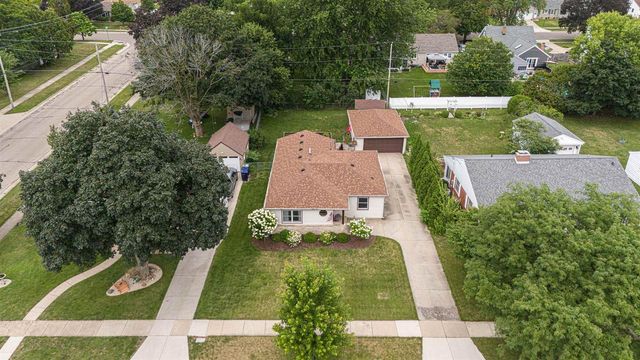 1309 Hawthorne Avenue, Janesville, WI 53545