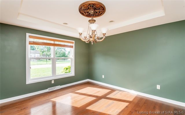 901 Clareva Road, Sellersburg, IN 47172
