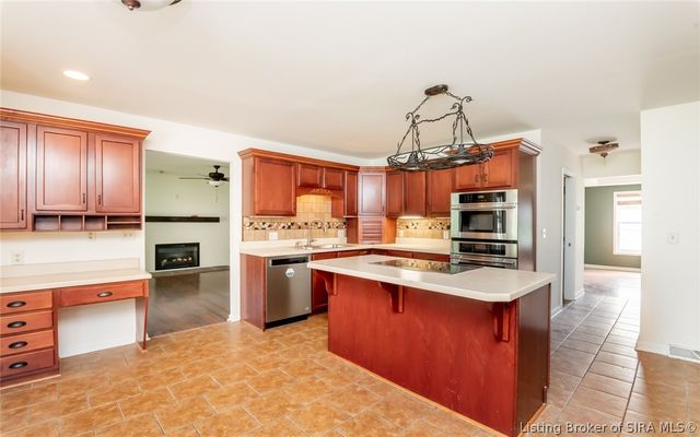 901 Clareva Road, Sellersburg, IN 47172