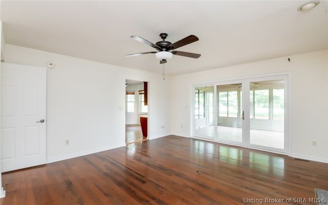 901 Clareva Road, Sellersburg, IN 47172