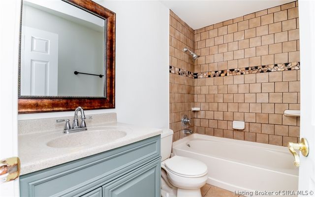 901 Clareva Road, Sellersburg, IN 47172
