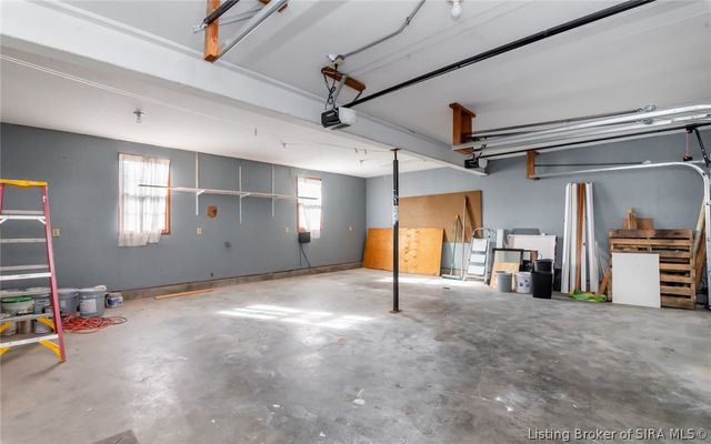 901 Clareva Road, Sellersburg, IN 47172