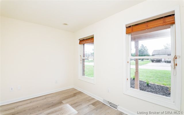 901 Clareva Road, Sellersburg, IN 47172