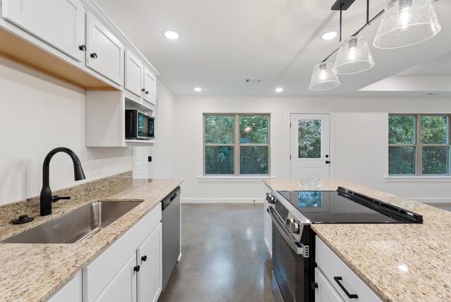 305 Parkway Avenue, Morrilton, AR 72110