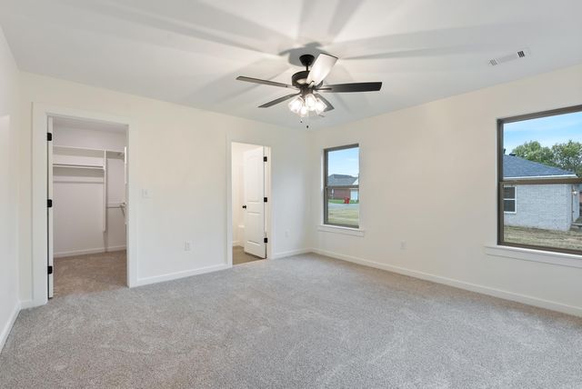 305 Parkway Avenue, Morrilton, AR 72110