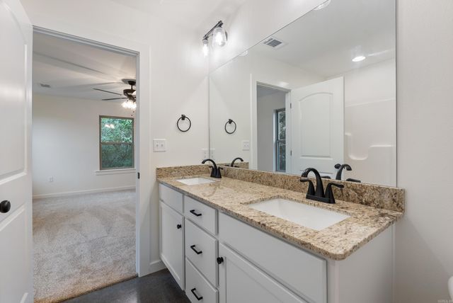 305 Parkway Avenue, Morrilton, AR 72110